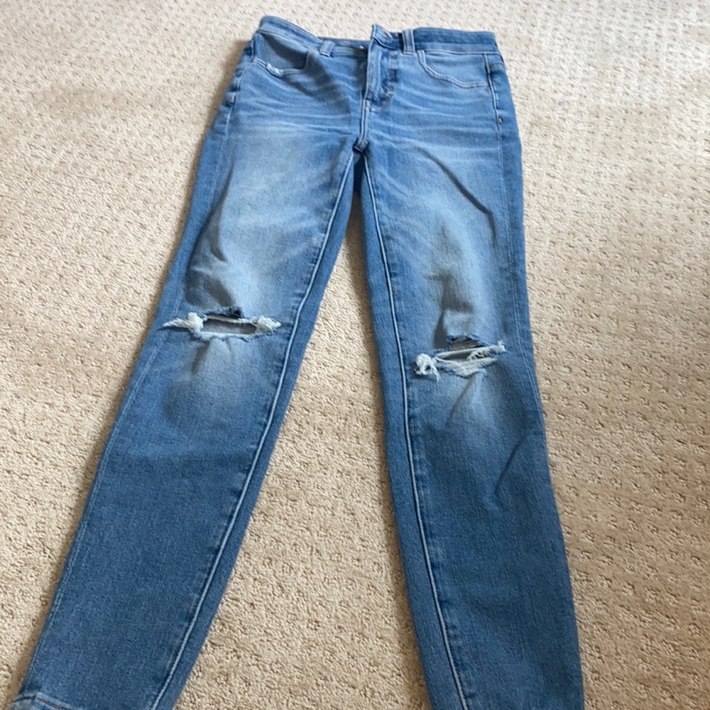 blue jeans ripped American eagle size double zero